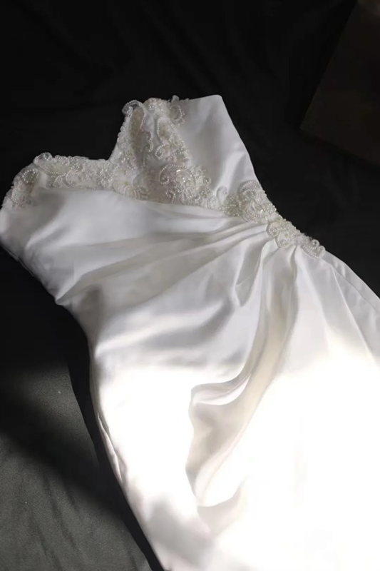 White strapless lace dress, classic fitted waist, elegant long ball gown R6738