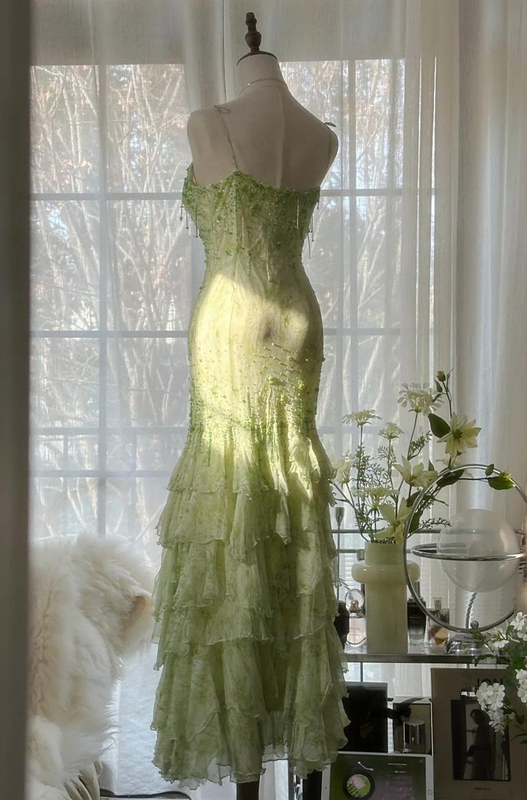 Light green sequined halter-neck fitted bodycon long ball gown R6553