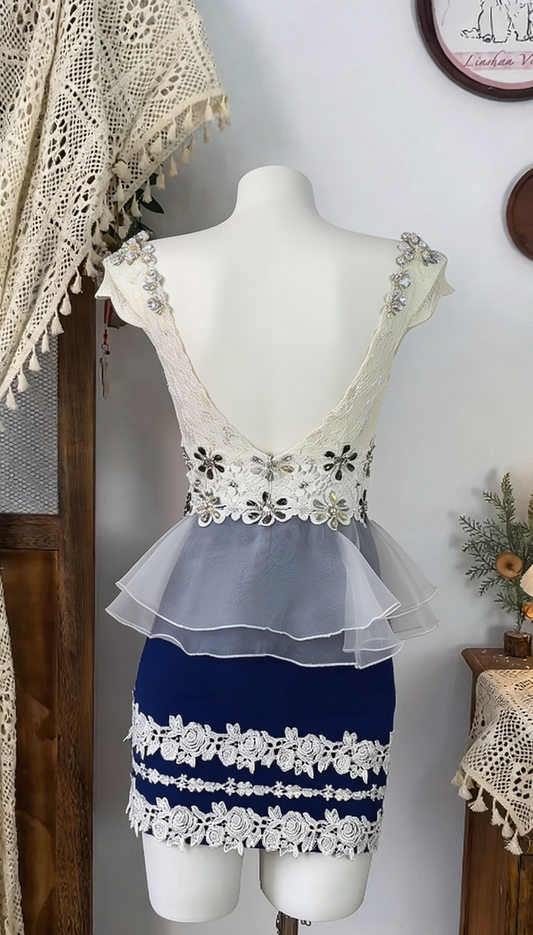 Beauty Homecoming Dress V Neck Applique Rinestone Back to School Outfits Party Dress D6530