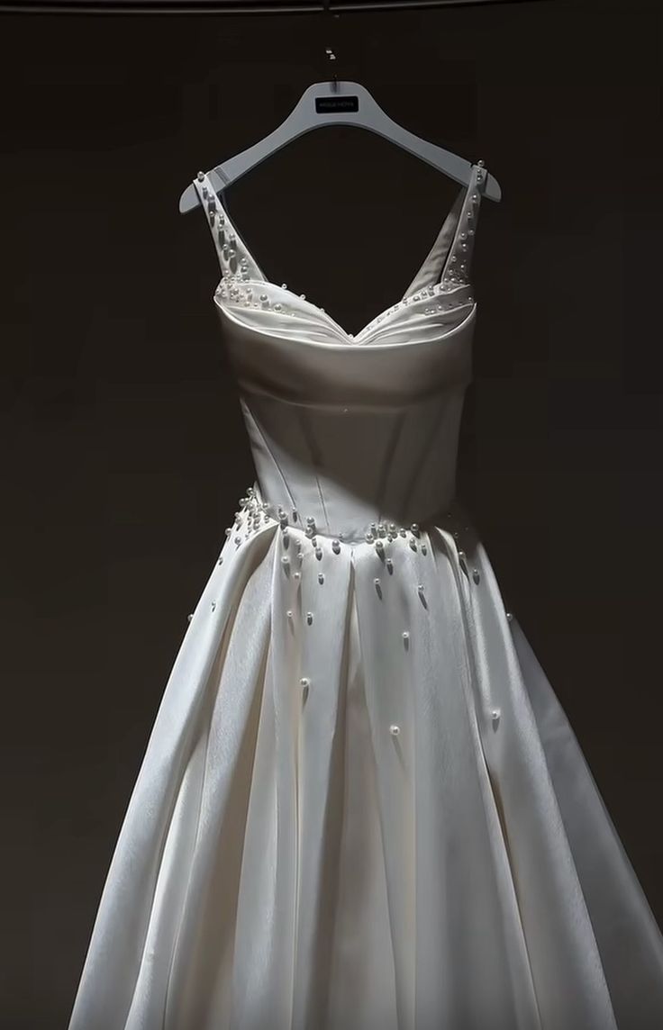 A-line wedding dress Elegant wedding gown Princess Bridal Gown S6988