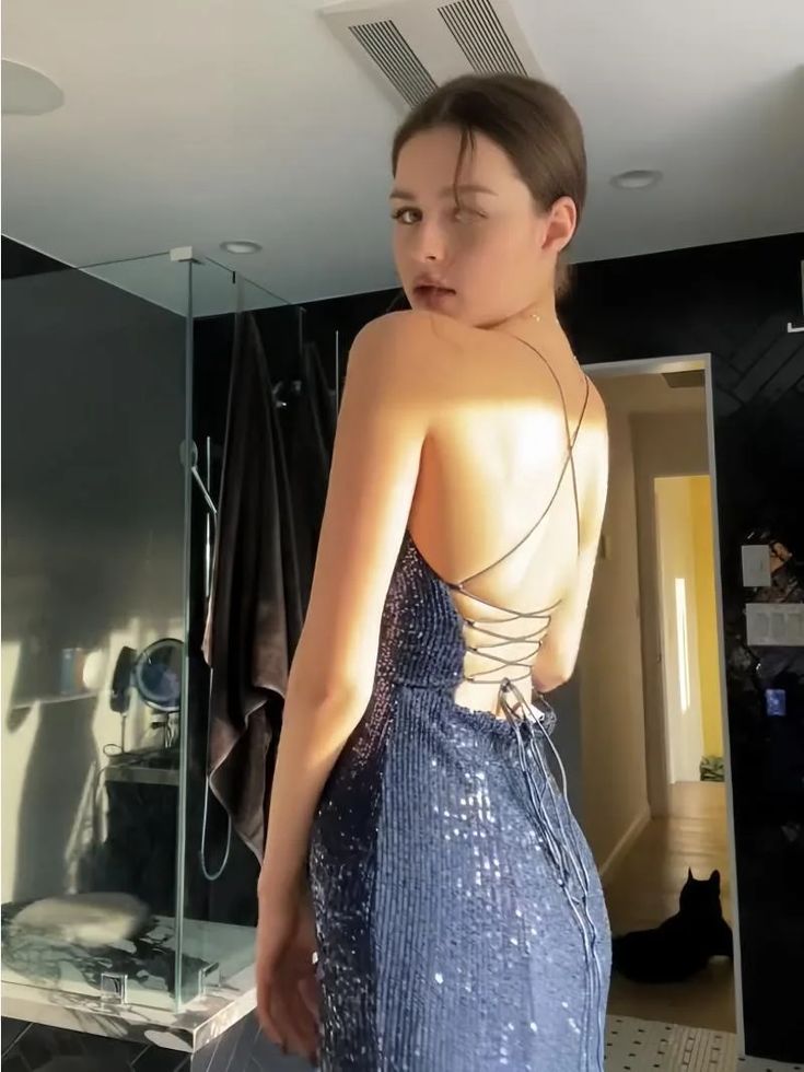 Sparkly Navy Blue Sequins Mermaid V-neck Long Evening Prom Dresses S5207