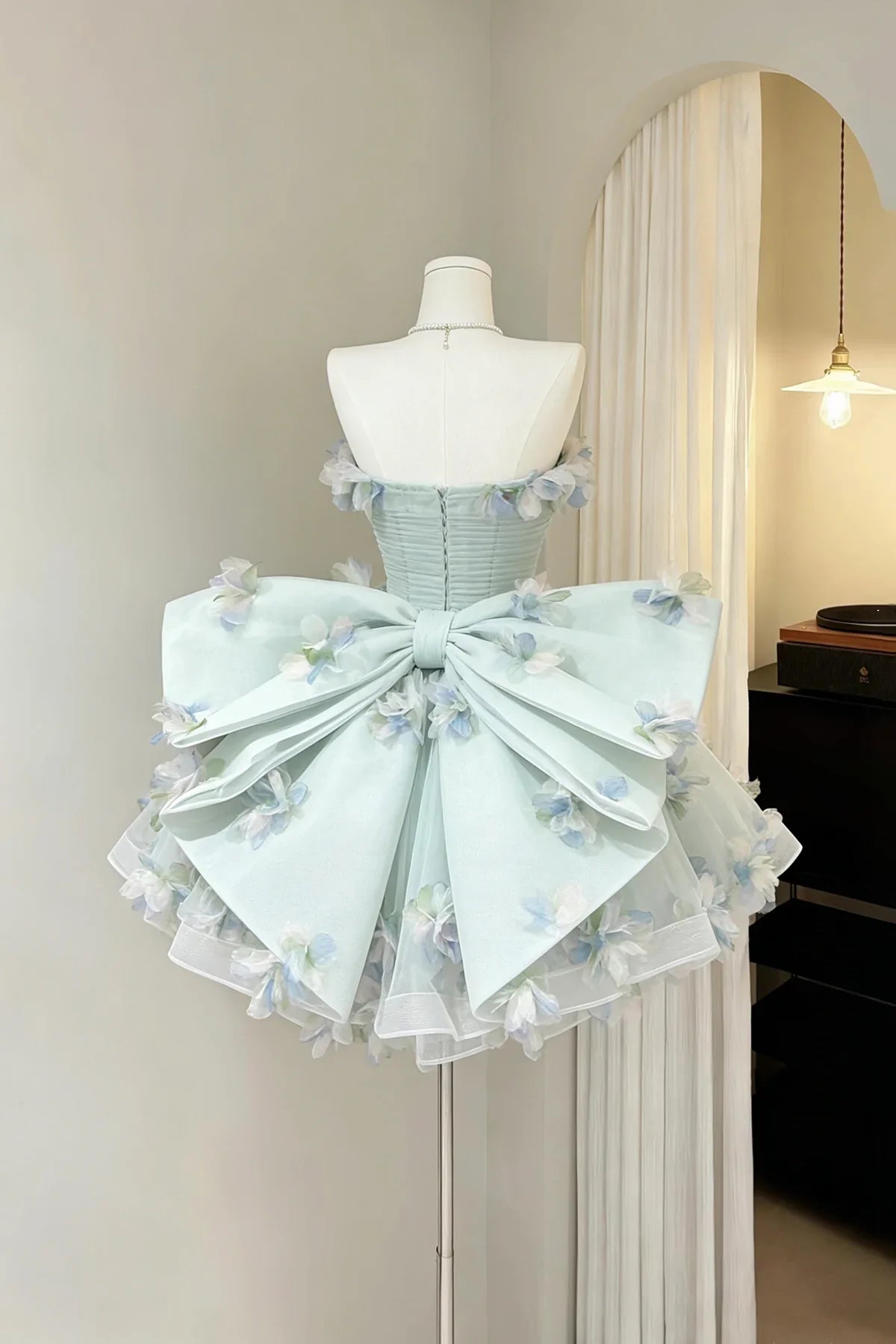 New Arrival Homecoming Dress Strapless Flouncing Pleated Bowknot Short Prom Dress Back to School Outfits Party Dress D6006