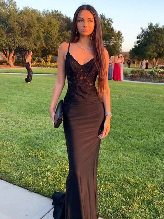 Black Sheath/Column Lace Applique V-Neck Sleeveless Prom Dresses S6979