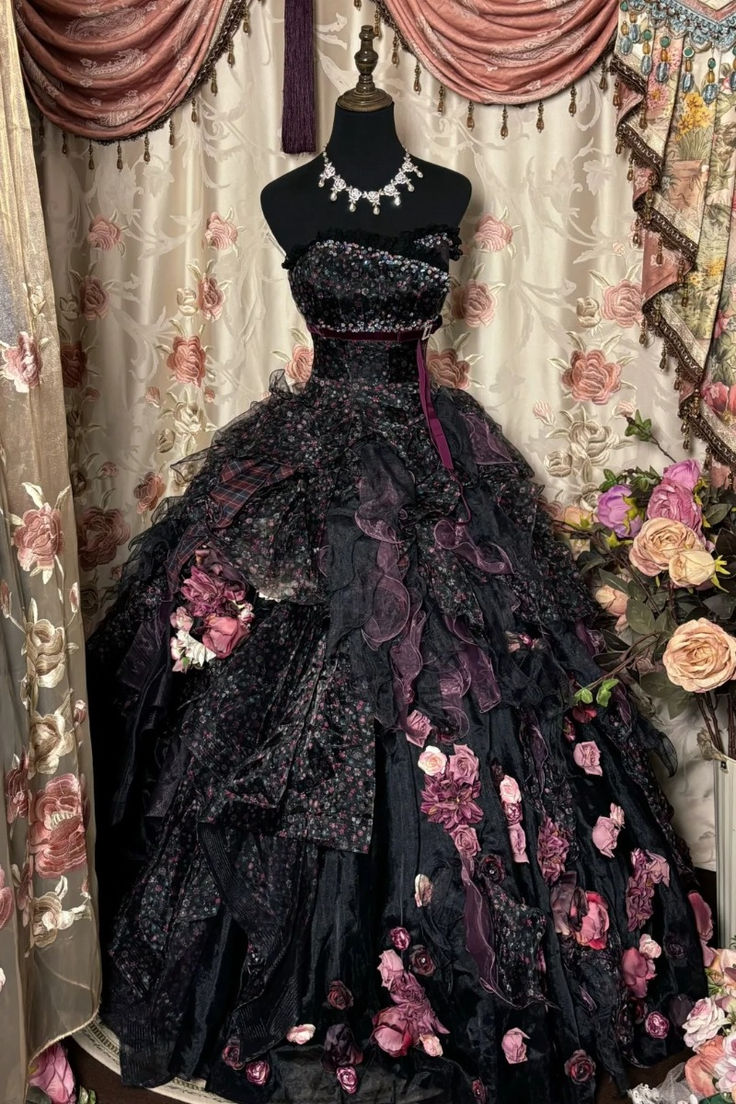 Retro Black Strapless A-Line Chiffon Ruffles Gothic Evening Ball Gowns, D1192