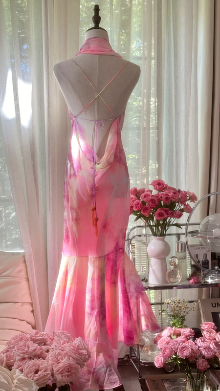 Light pinkish purple halter-neck fitted fishtail long ball gown R7791