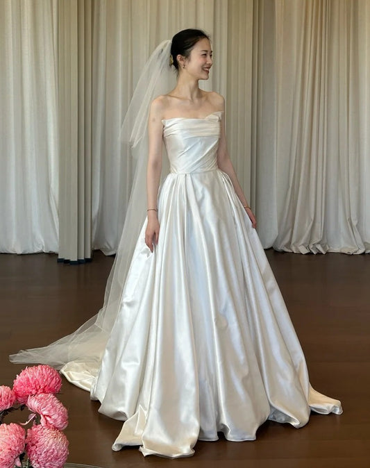 Minimalist Wedding Dress Strapless Pleated Wedding Dress D4613