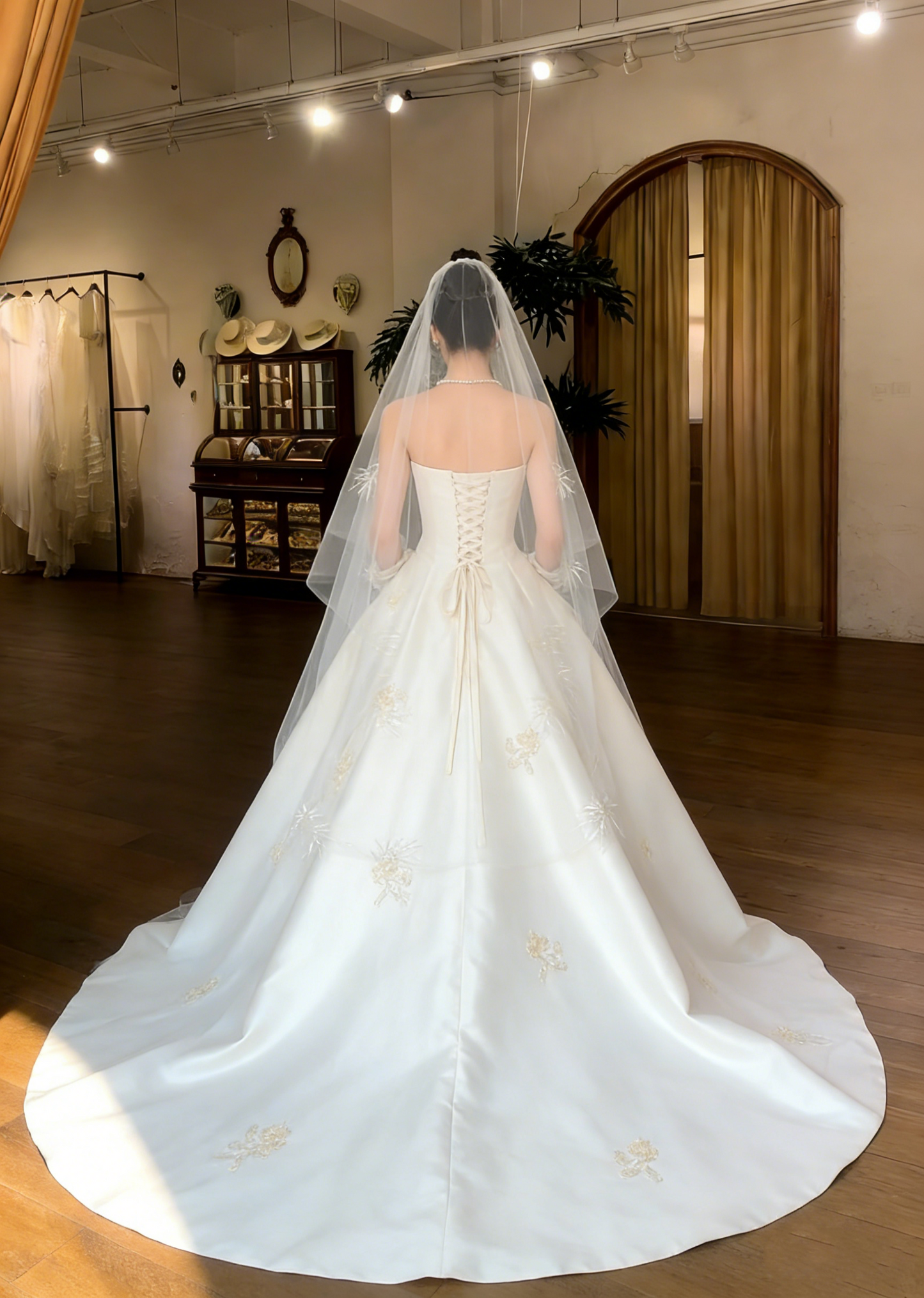 Charming Wedding Dress Satin Strapless Wedding Dress D4619