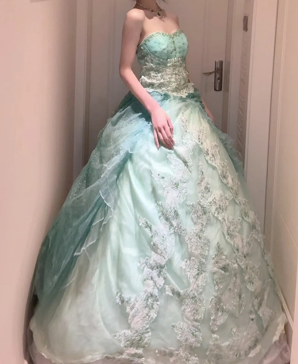 New Arrival Ball Gown Sweetheart Tulle Evening Gala Gown Prom Dresses Quinceanera Dress D4955