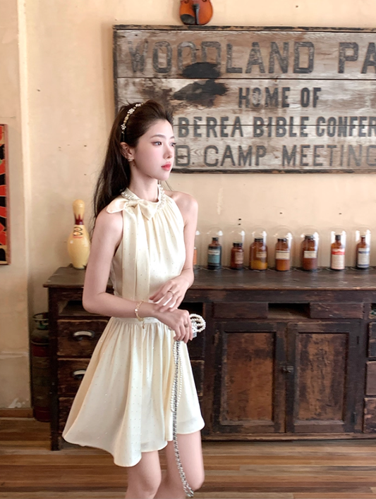 Polka dot halter neck dress summer daughter style temperament high-end off-shoulder dress R4583
