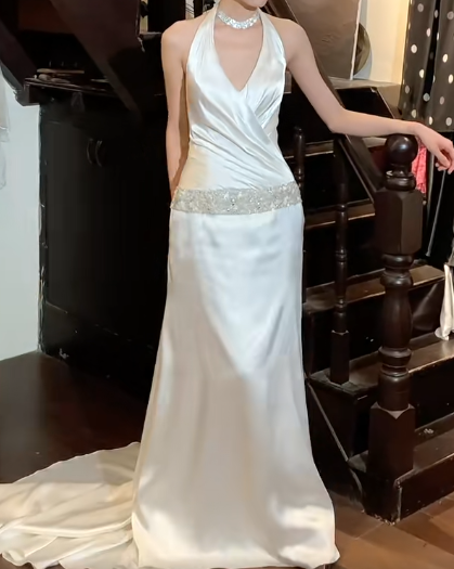 Elegant Prom Dress A Line Satin White V-neck Pleated Gala Gown Evening Dress D5293