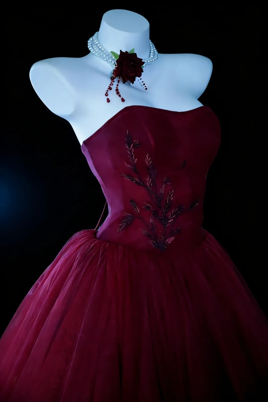 Charming Ball Gown Wine Red Strapless Tulle Pleated Evening Dress Quniceanera Dress Birthday Prom Gown D5408
