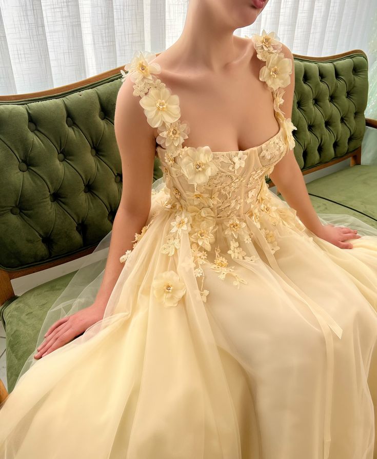 A-line Square Floor-length Sleeveless Open Back Appliques Lace Prom Dress fg5000