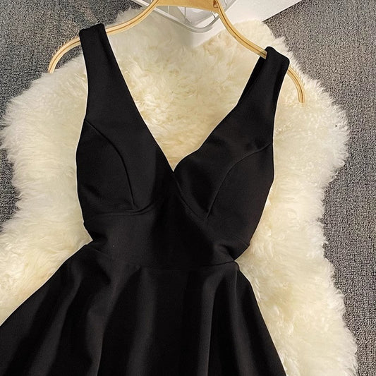 Sexy Backless A-Line Skirt V-neck Sleeveless Dress S3985