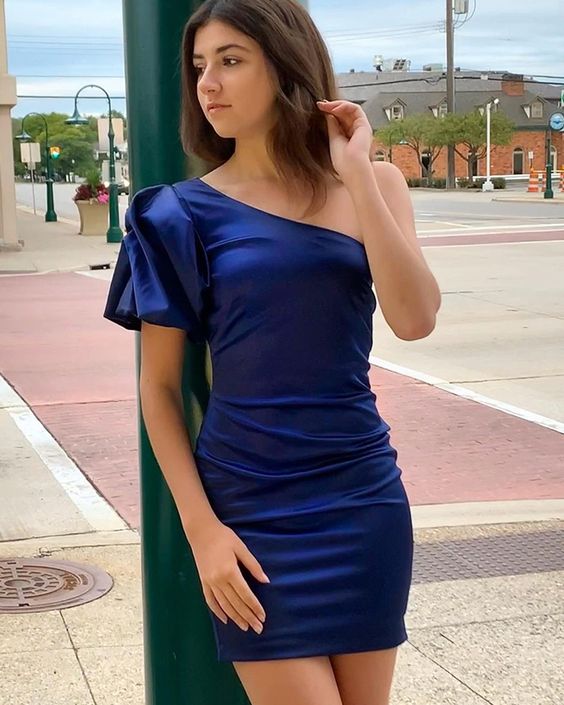 One Shoulder Navy Blue Tight Short Homecoming Dress with Short Sleeves S2769