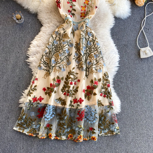 Royal Style Round Neck Sleeveless Mesh Embroidered Dress S4468