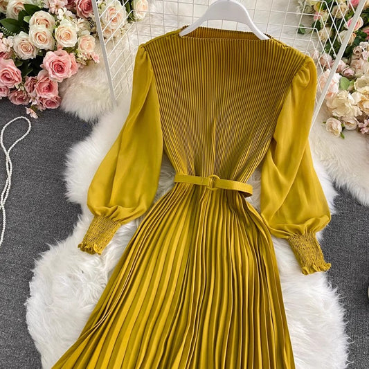 round-neck dress new solid color pleated long skirt S3914