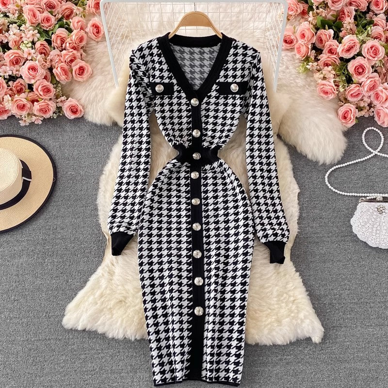 New Style V-neck Fashion Knitted Dress S4240