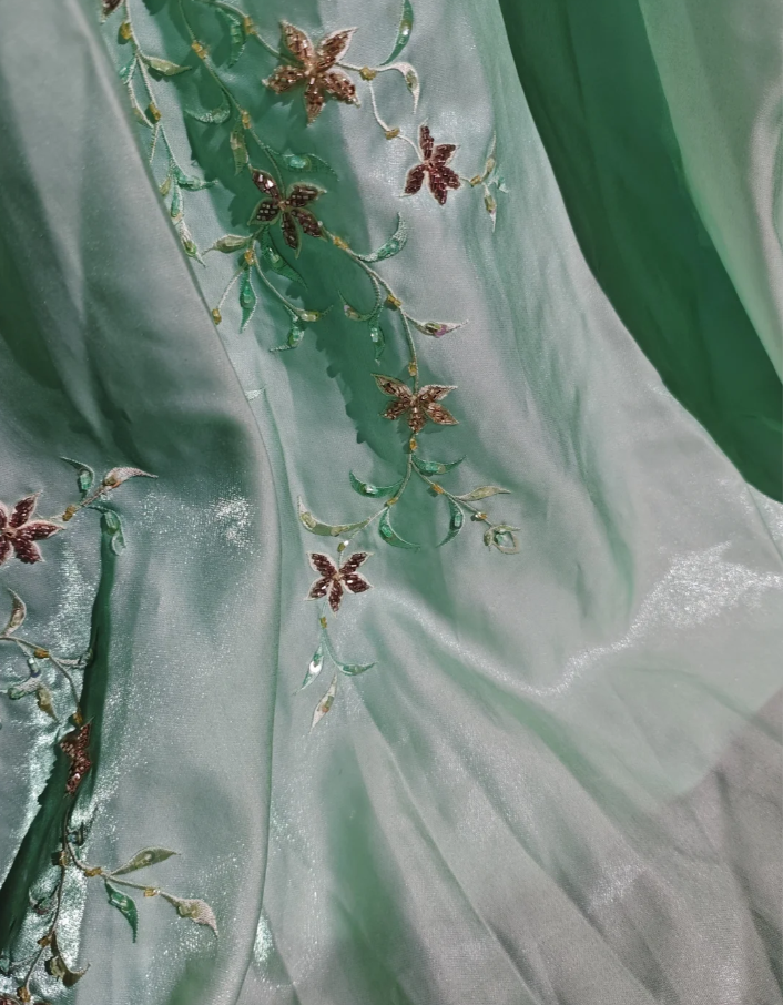 Chic Mint Green Halter Satin Tulle Embroidery Beaded Long Party Dress Evening Gown