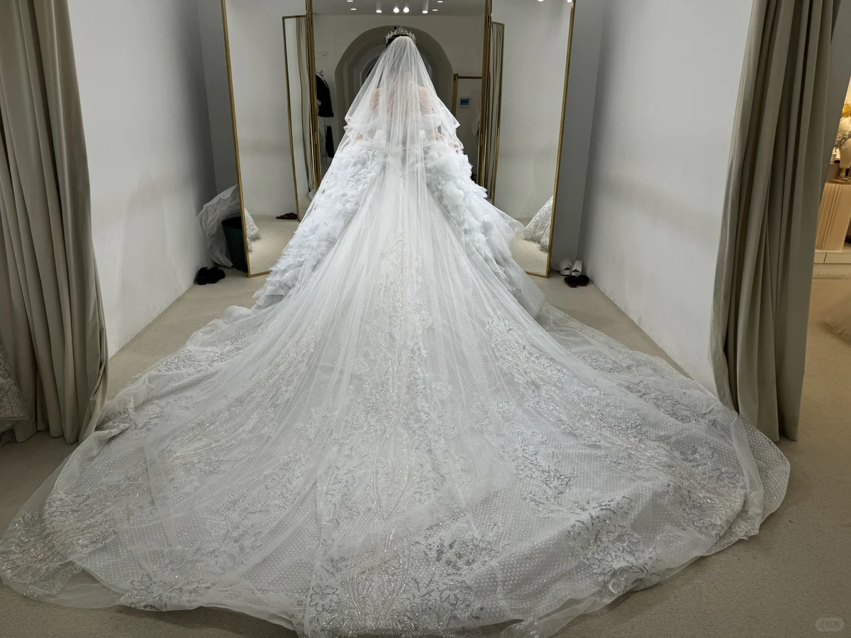 Timeless Ball Gown Off The Shoulder Satin Tulle Sequin Beaded With Veil Long Wedding Dresses C3905