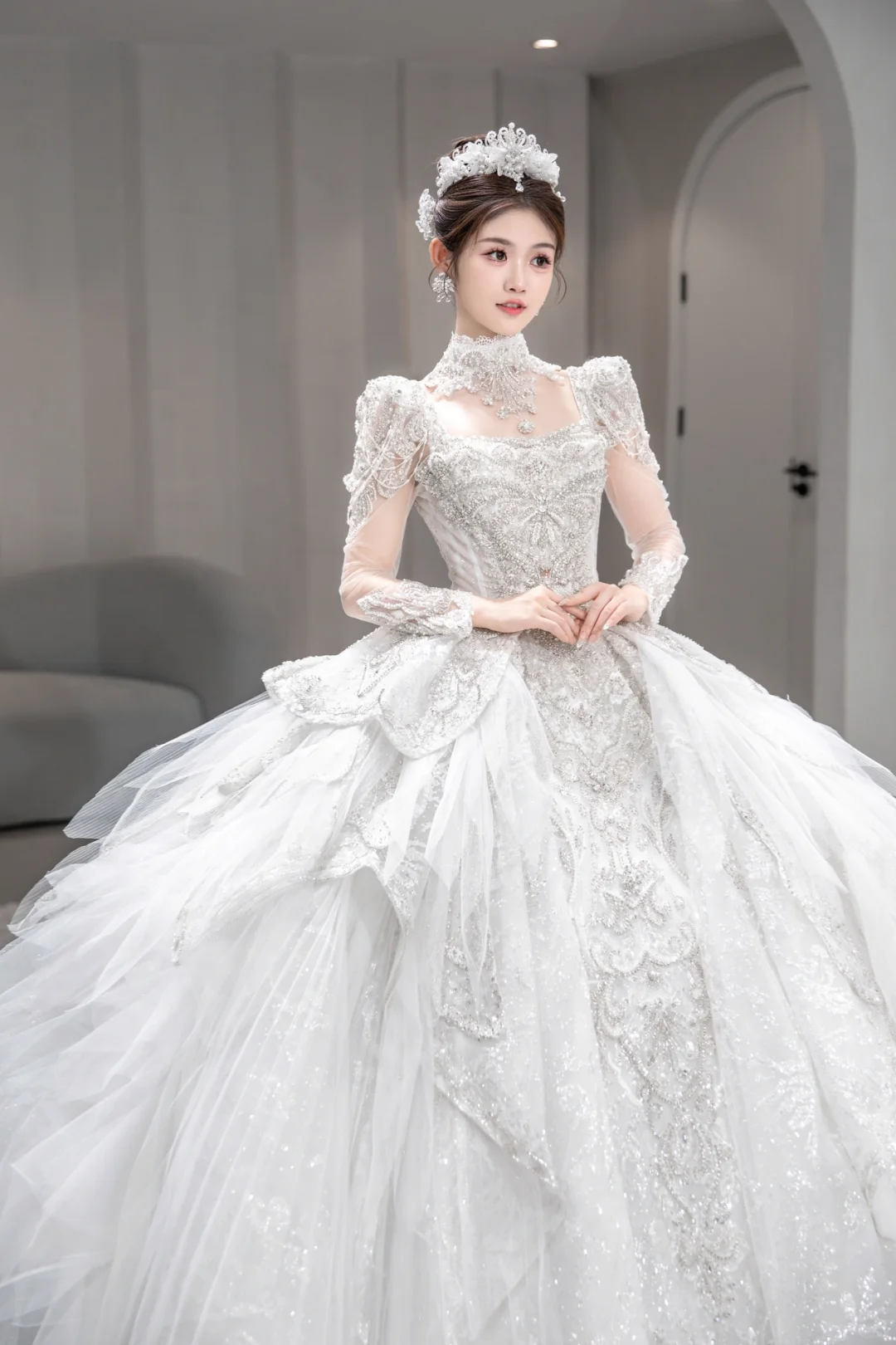 Gorgeous Ball Gown Tulle Sequin Long Sleeves Long Wedding Dresses C4090