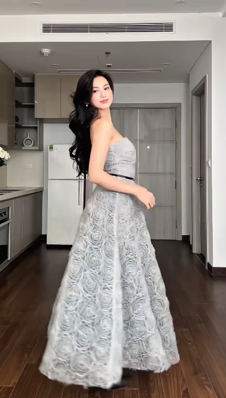Chic Sheath Long Prom Dresses Tulle Gray Evening Gowns Strapless Birthday Dresses DP04144