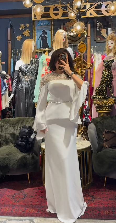 Elegant Sheath White Mother of Bride Dresses Satin Long Sleeveless Evening Dresses DP4209