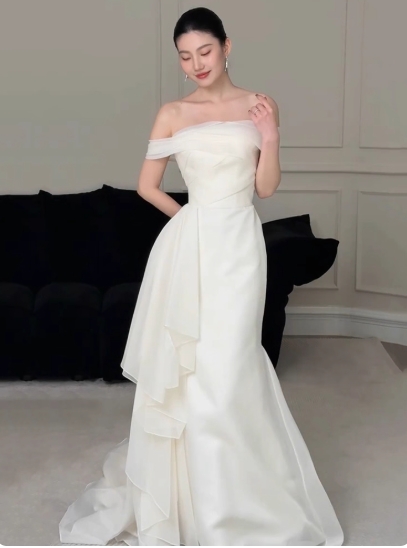 Glam Off-shoulder Sheath Long Wedding Dresses Chiffon Light Champagne Bridal Gowns Short Sleeves Bridal Dresses DP04213