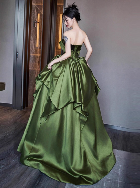 Elegant Off-shoulder A-Line Long Prom Dresses Satin Sleeveless Evening Dresses Green Sweet 16 Dresses DP04269
