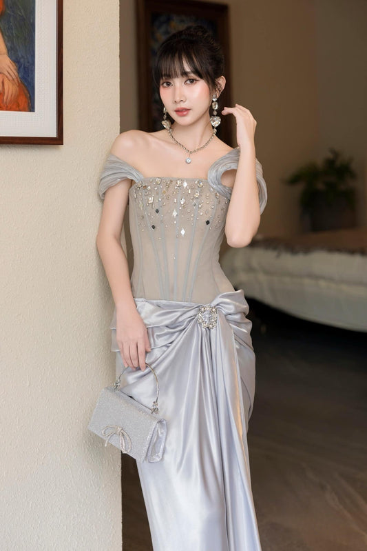 Elegant Light Gray Sheath Long Prom Dresses Satin Off-shoulder Evening Dresses Sleeveless Formal Dresses DP04410
