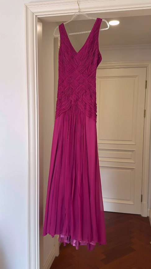 Chic V-Neck Sheath Long Prom Dresses Chiffon Fuchsia Birthday Drseses Sleeveless Evening Dresses DP04458
