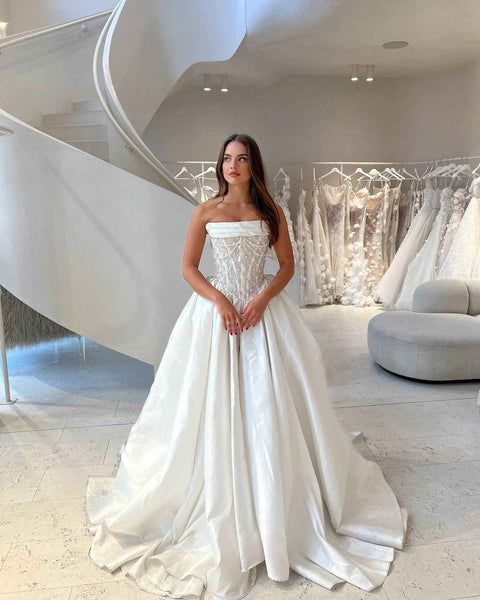 Classic Brides Dress Ball Gown Strapless Satin White Wedding Dresses Minimalist Bridal Gowns DP1604