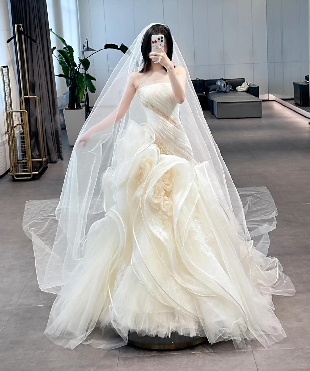 Elegant Mermaid Light Champagne Strapless Mermaid Bridal Dress Tulle 3D Applique Wedding Dress Simple Bridal Gown DP2825