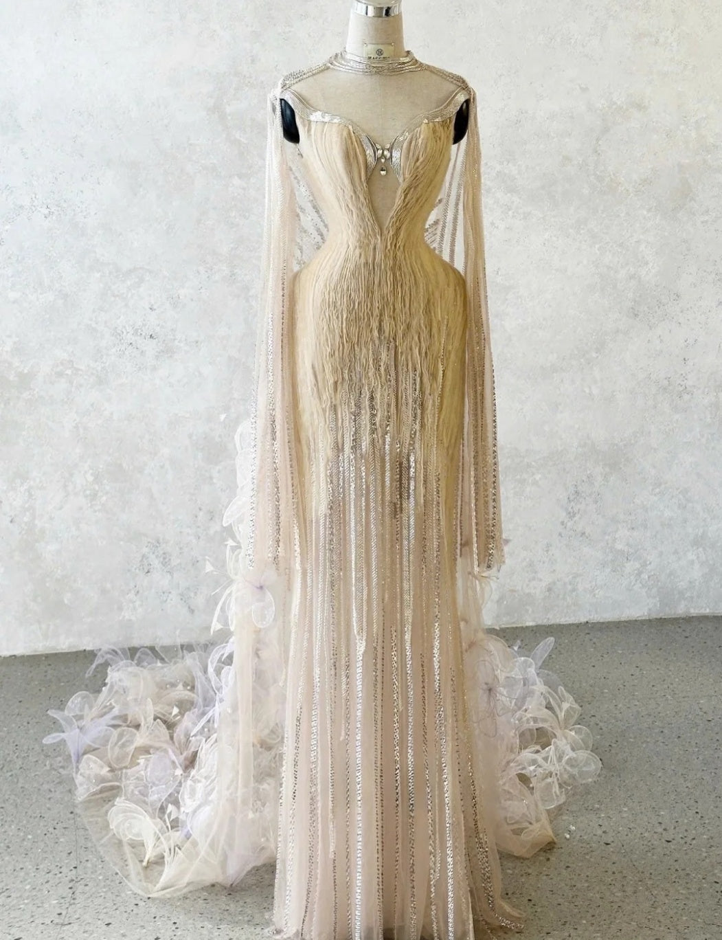 Elegant V-neck Sheath Tulle Evening Dress Sequin Champagne Formal Dress DP2931