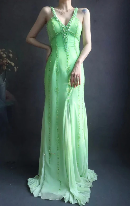 Classy V Neck Green Chiffon Beaded Mermaid Long Party Dress Evening Gown