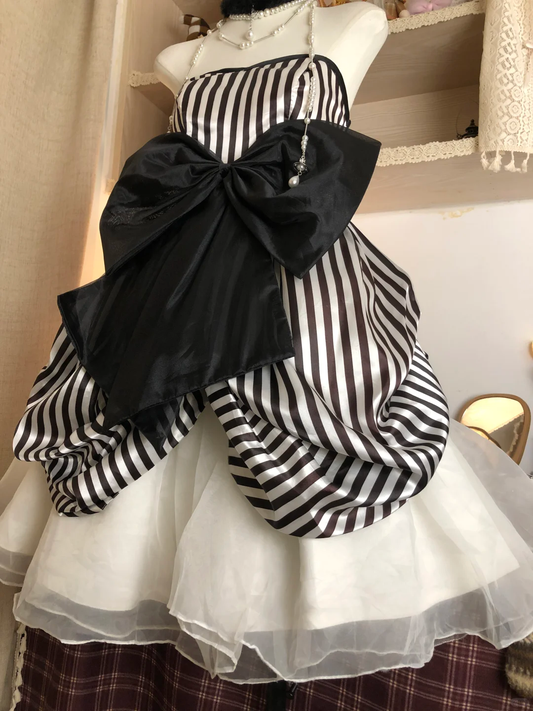 Cute Satin Strapless Short Party Dress Formal Graduation Homecoming Dress With Bow D555