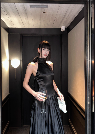 Elegant Halter Backless Pleated Ankle Length Women Birthday Party Dress Date Dress D1854