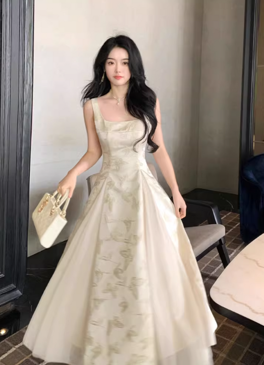 Pretty A Line Square Neck Embroidered Buttlefly Pleated Maxi Dress Women Summer Date Dress D2015