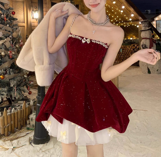Shiny Wine Red Strapless Crystal Pleated Short Prom Dress Back to School Outfits Homecoming Dress Sweet 16 Dress Princess Dress D2191