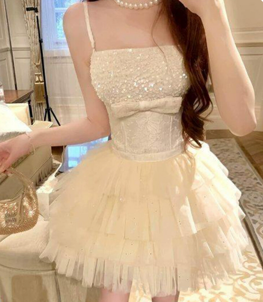 Sweet Spaghetti Straps Tulle Tiered Pleated Short Prom Dress Back to School Outfits Homecoming Dress Quinceanera Dress Party Dress D2194