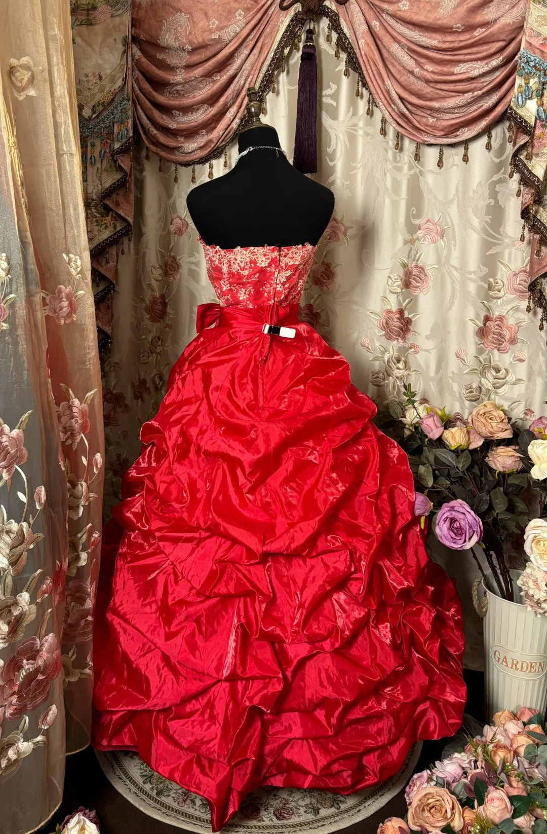 Pretty Prom Dress Strapless Embroidered Pleated Ball Gown Evening Dress Birthday Party Dress D2398