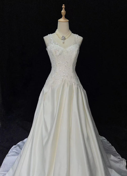 Elegant Wedding Dress A Line Floor Length Prom Dress Evening Dress Gala Dress Birthday Party Dress D2430