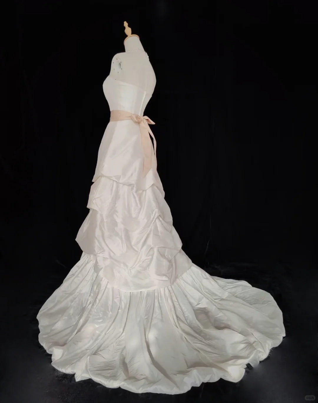 Elegant A Line Strapless Pleated Wedding Dress D2524