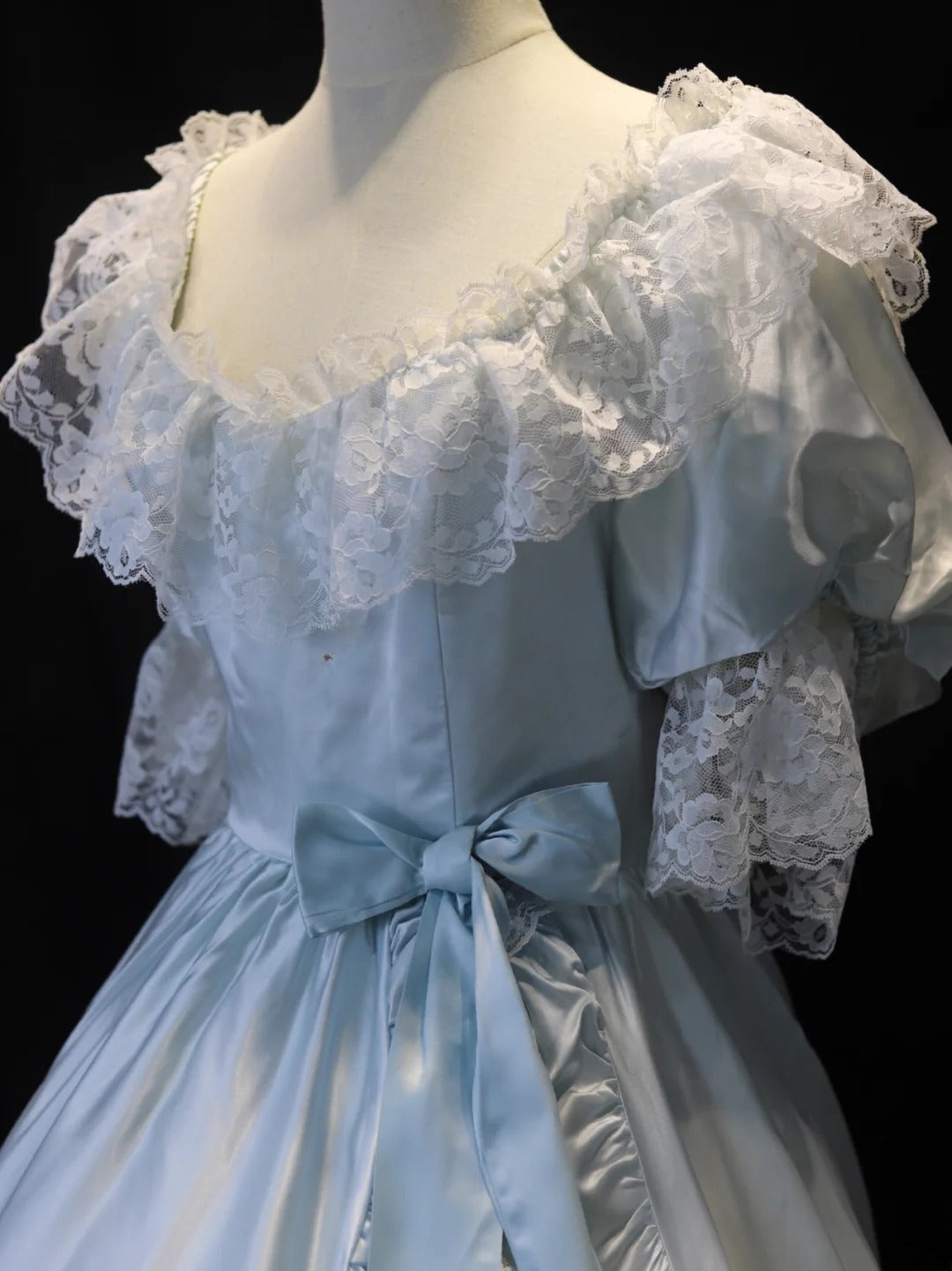 Sweet Prom Dress Square Neck Lace Bowknot Ball Gown Quinceanera Dress Evening Dress D2820