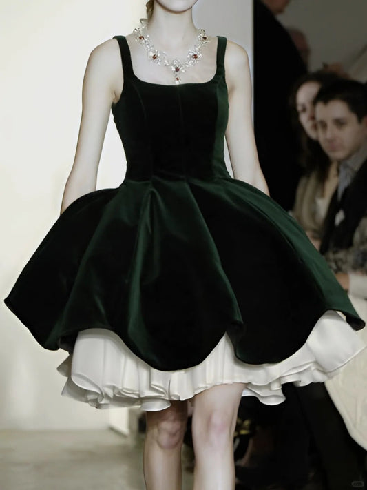 Charming Homecoming Dress Spaghetti Straps Pleated Short Prom Dress Party Dress D2868