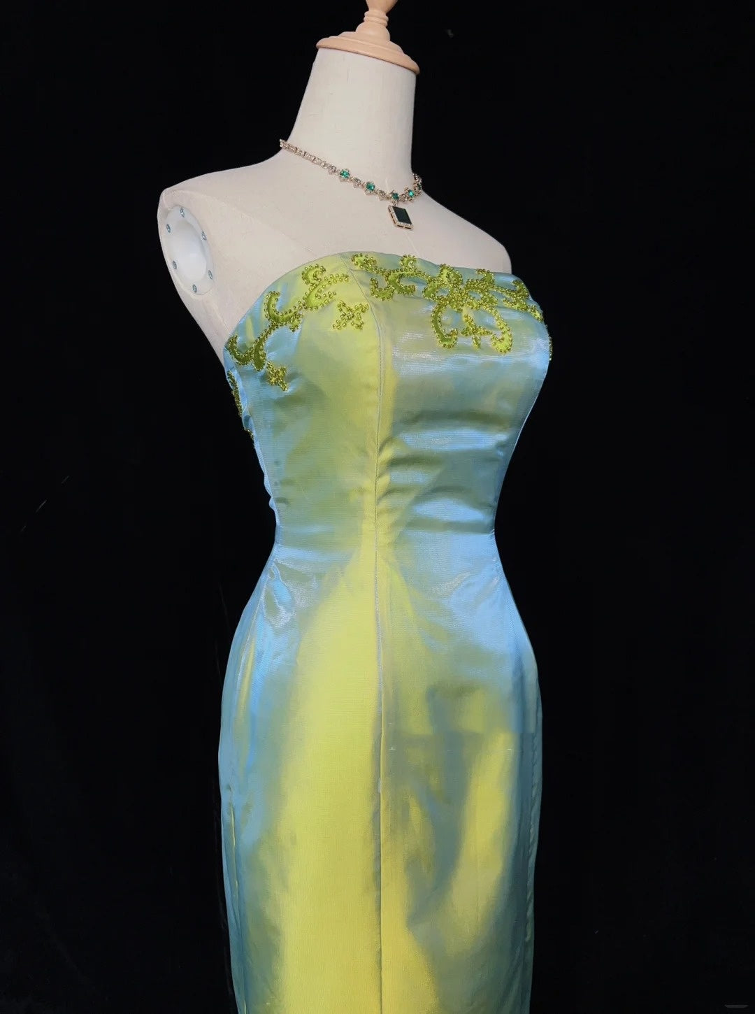 Stunning Prom Dress Strapless Beaded Mermaid Evening Dress Gala Dress D2894