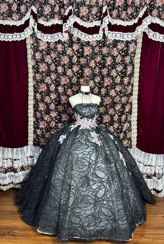 Stunning Prom Dress Strapless Embroidered Ball Gown Evening Dress Quinceanera Dress D3014