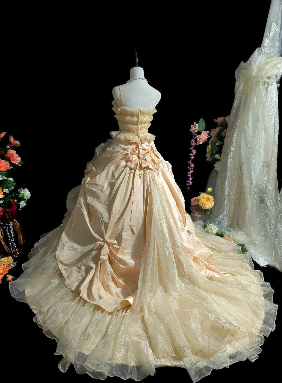 Sweet Prom Dress Yellow Spaghetti Straps Pleated Tulle Evening Dress Quinceanera Dress Ball Gown D3106