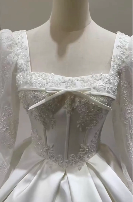 Charming Wedding Dress Square Neck Pleated Wedding Dress D3187