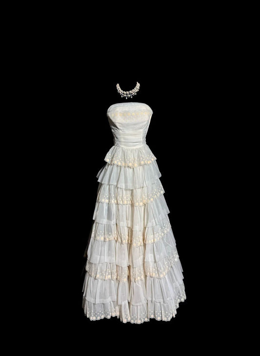 Beauty Wedding Dress A Line Strapless Pleated Tiered Wedding Dress D3217