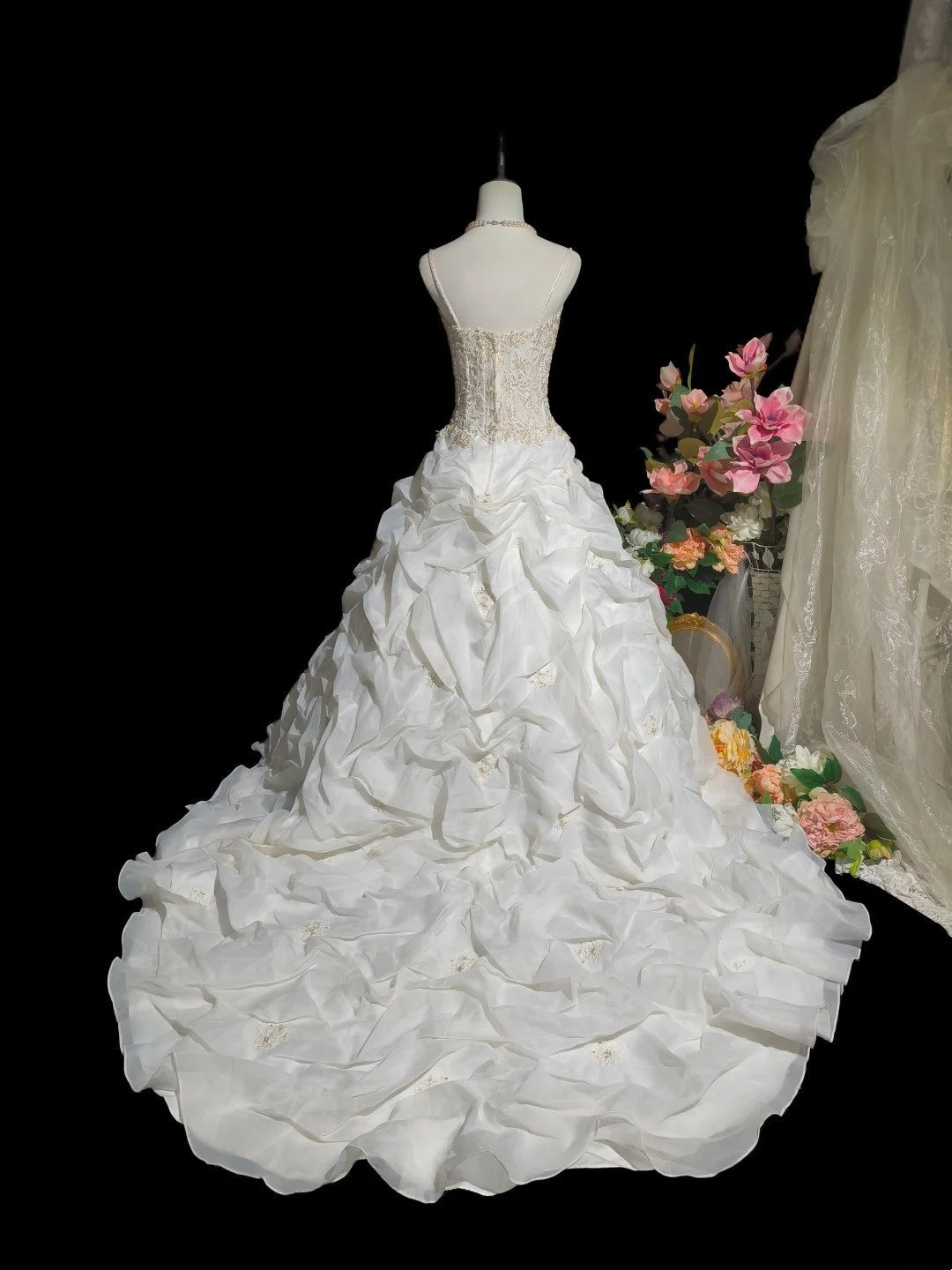 Retro Wedding Dress Spaghetti Straps Pleated Wedding Dress D3245